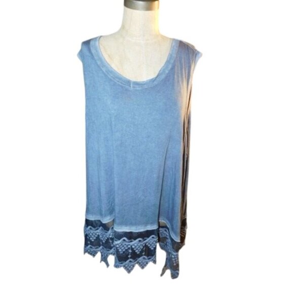 Indigo Thread Co. size 3X Plus Size Distressed Look Lace Trim Tunic Top - Picture 1 of 2